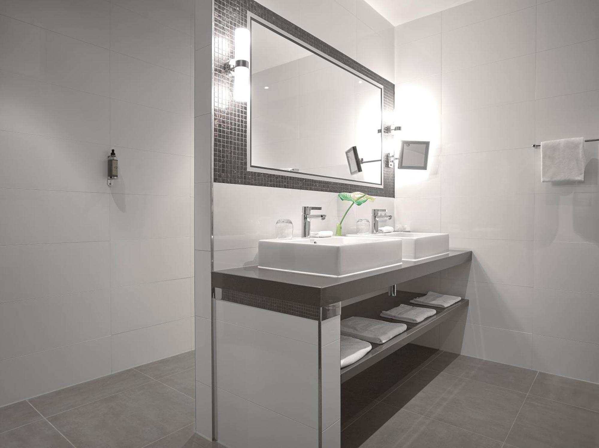 Hotel Thermen Bussloo - Apeldoorn ภายนอก รูปภาพ